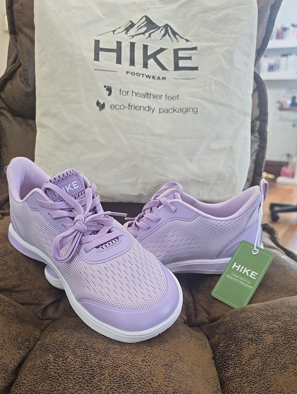 HIKE Women's Lavender Lightweight Mesh Walking Sneakers